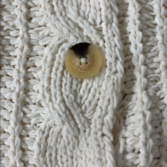 Cream’e Button Down Chunky Knit Cardigan - Picture 5 of 6